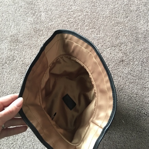 Coach Hat - Picture 2 of 3